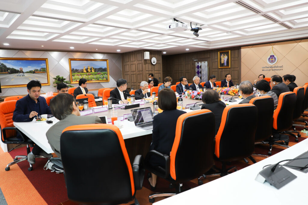 ประชุมสภาฯ ครั้งที่ 7-13