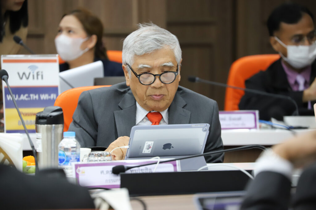 ประชุมสภา 8-2567 (10)