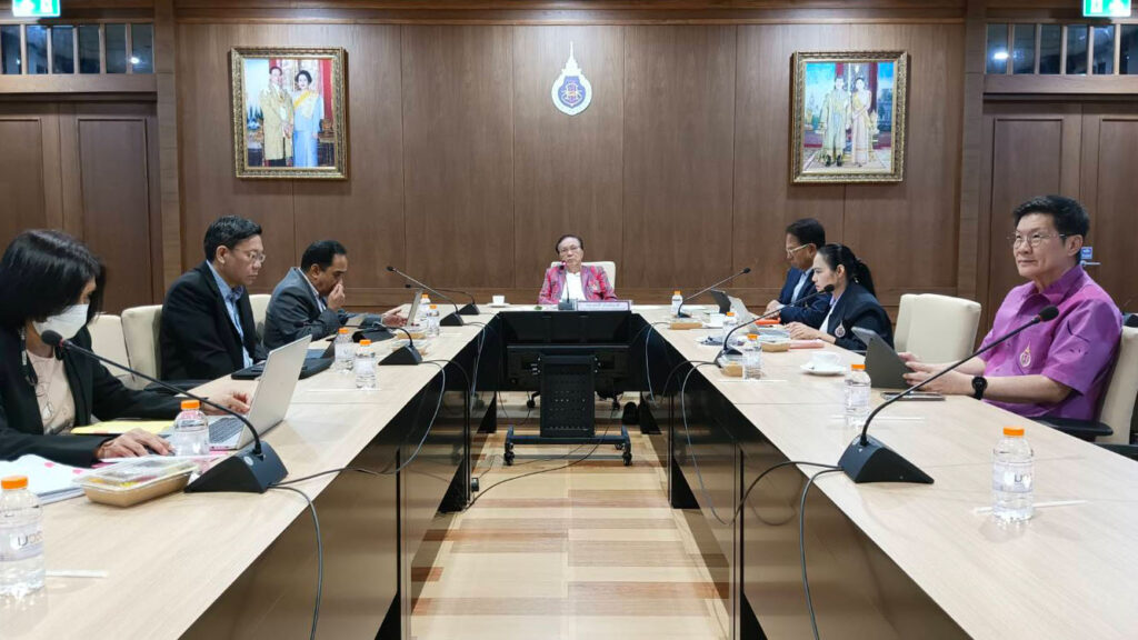 ประชุมสภา 8-2567 (12)