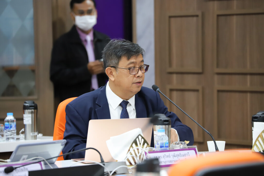 ประชุมสภา 8-2567 (3)