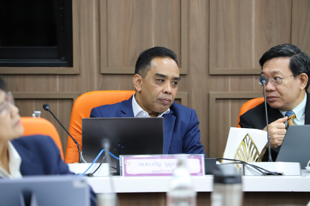 ประชุมสภาฯ 2-68-13