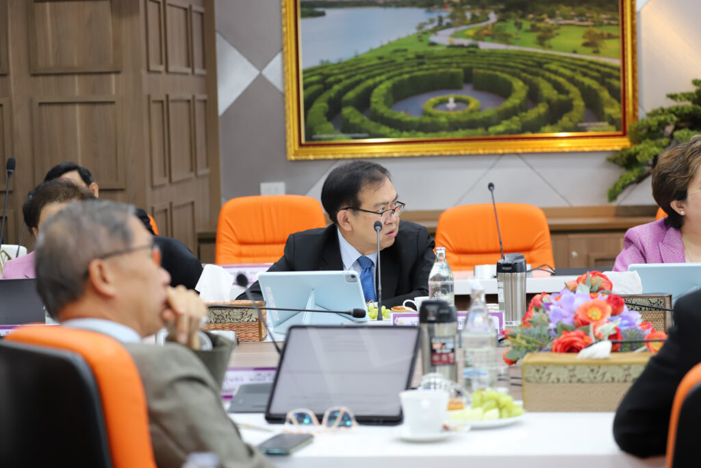 ประชุมสภาฯ 2-68-6