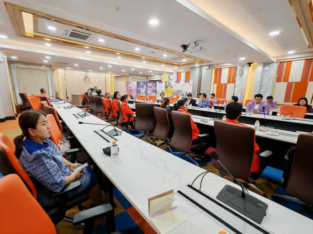 สภาฯ พบพน่วยงาน-12