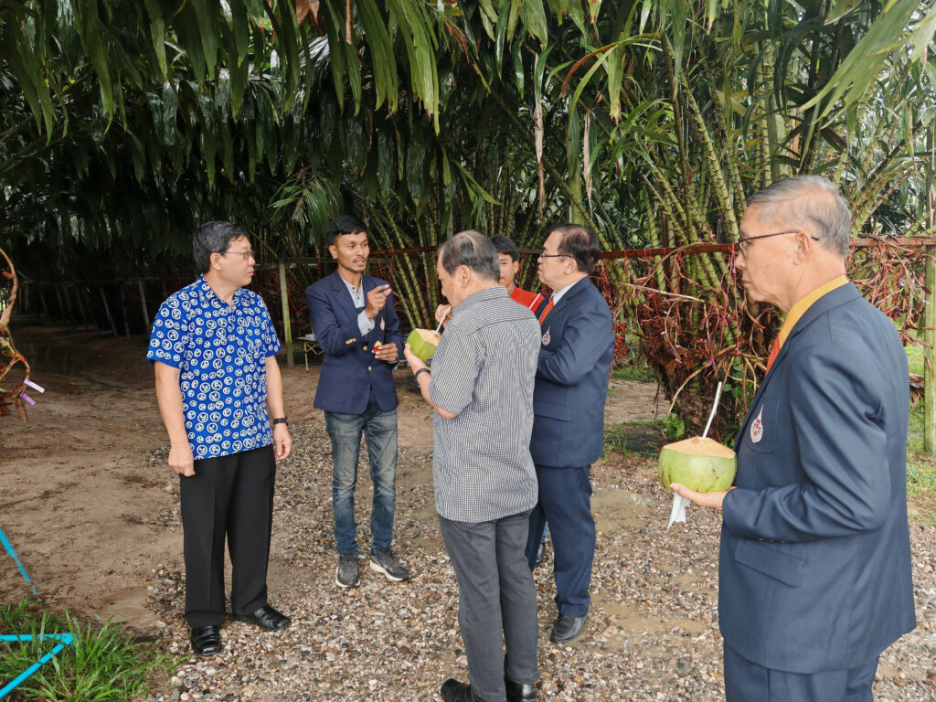 สภาฯ พบพน่วยงาน-15