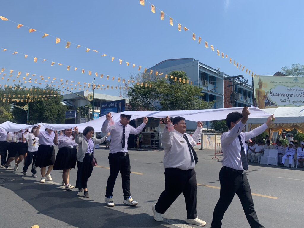 แห่ผ้าขึ้นธาตุ-3