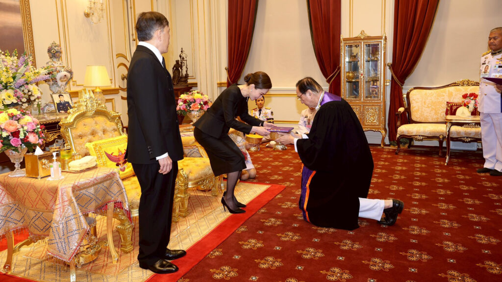 ถวายปริญญา-03